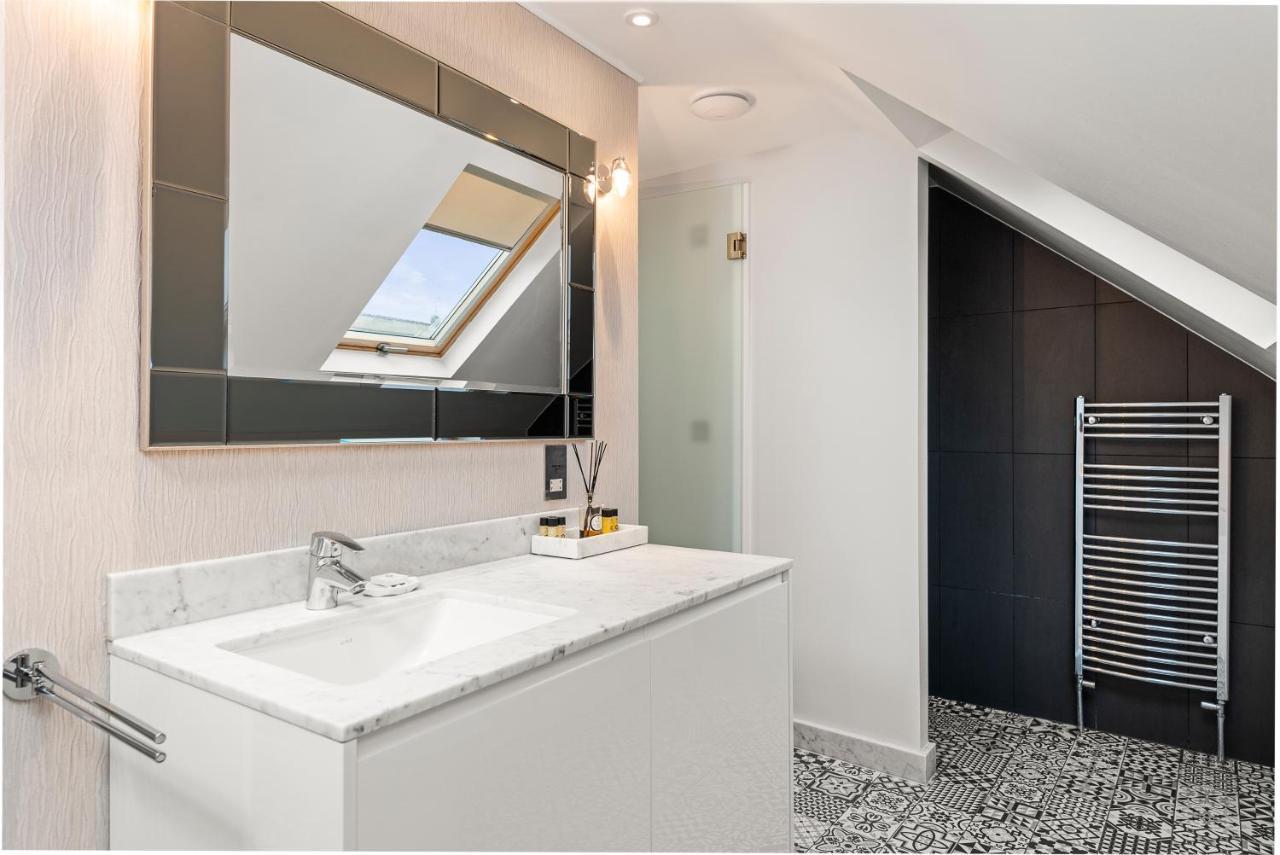 Windsorian Experience Exterior foto